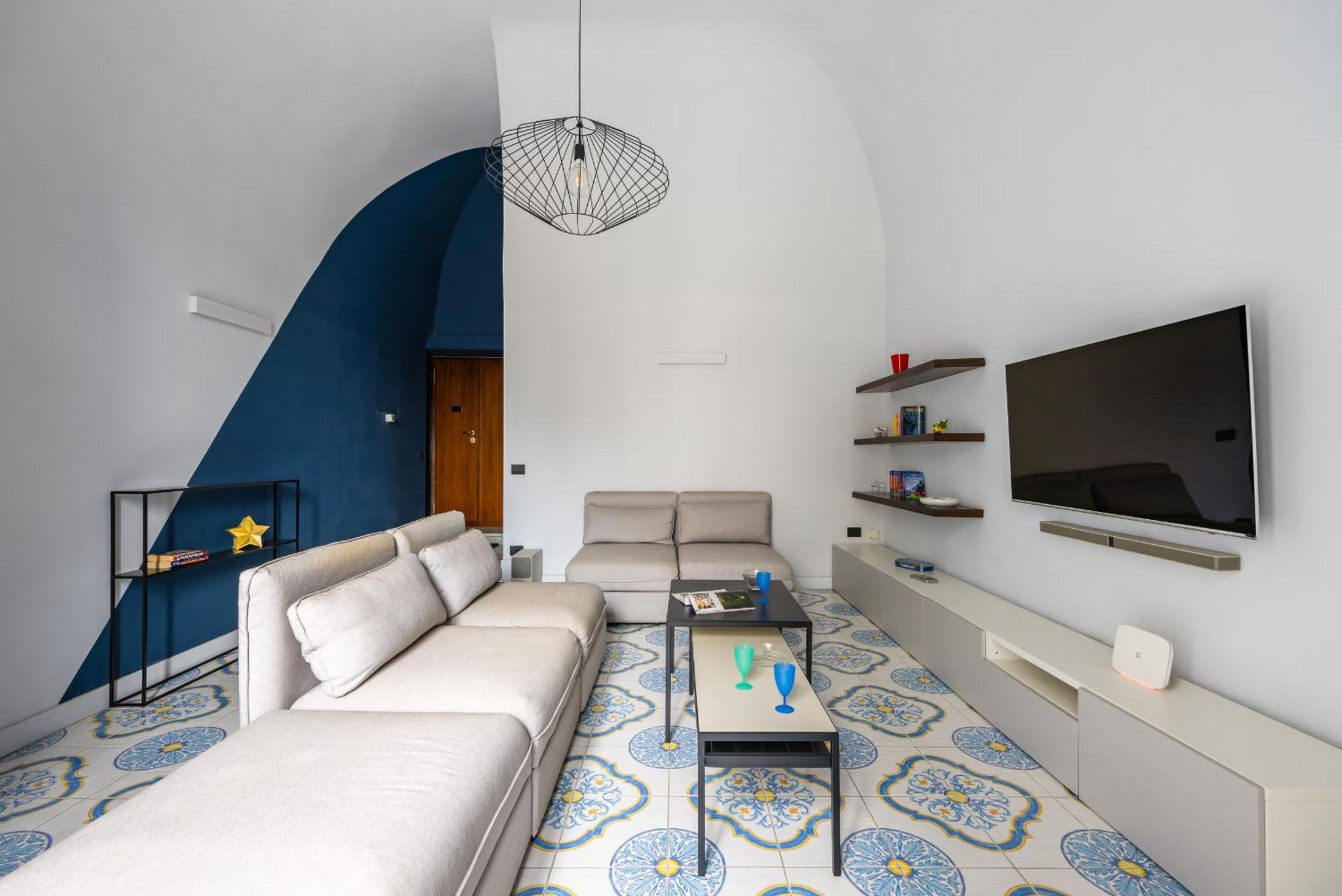 Leticia'S Apartment By Wonderful Italy Наполи Екстериор снимка